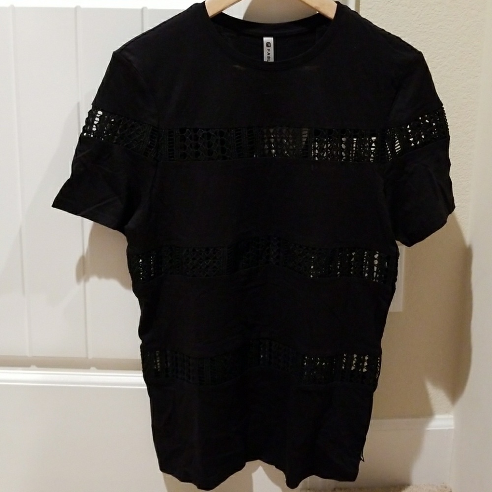 Black top - Picture 3 of 4
